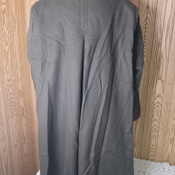 Lattelier Cape-Shape Cashmere Coat - Picture 3 of 6